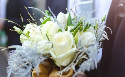 平地木命五行缺什么