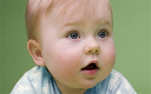 周姓女孩子取名