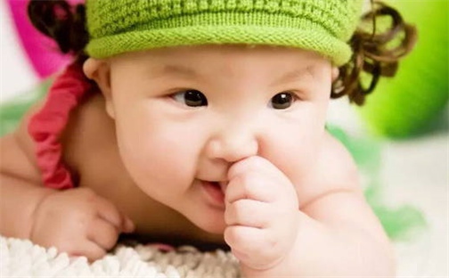 周姓男孩子取名